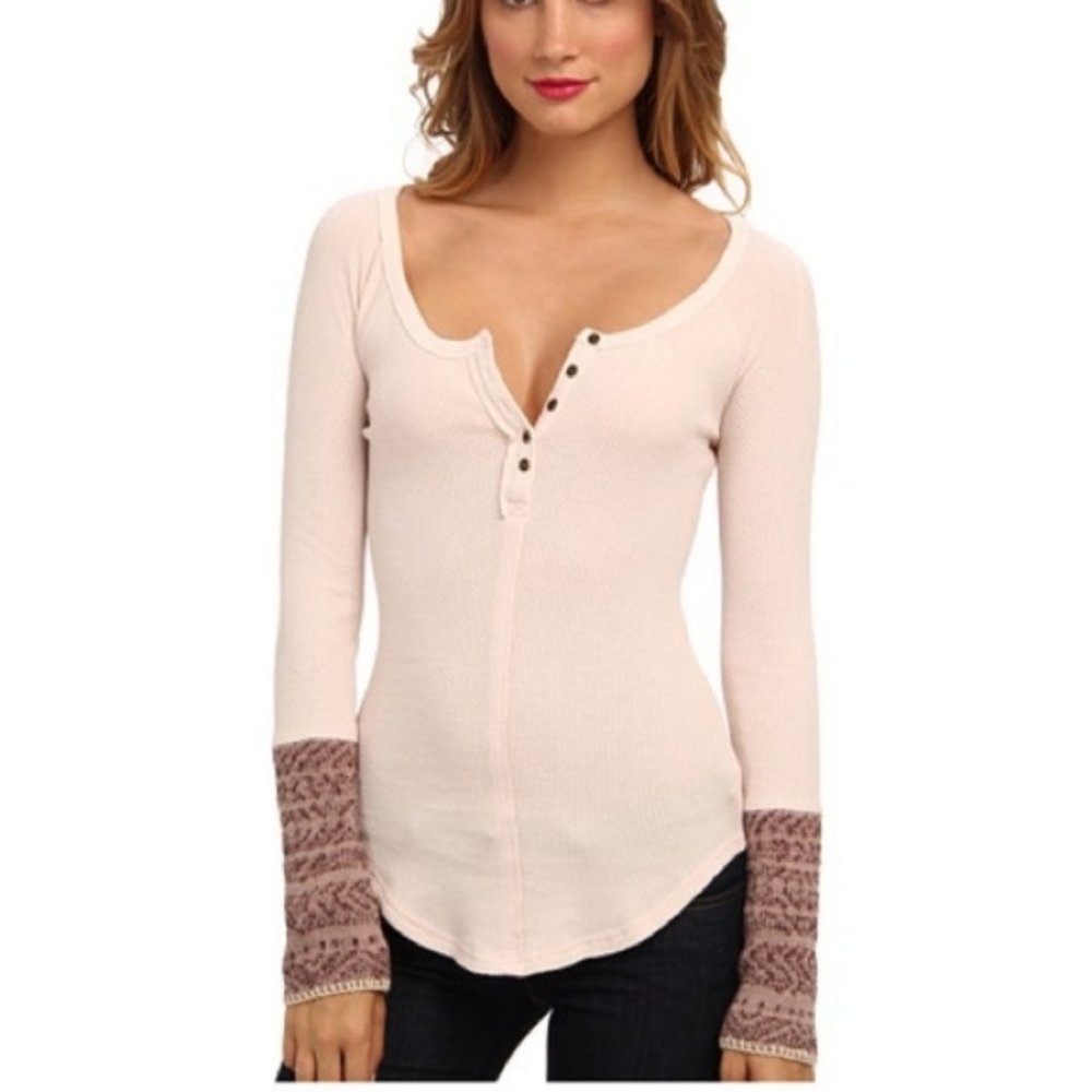 Free People Alpine Cuff Thermal In Frosty Pink